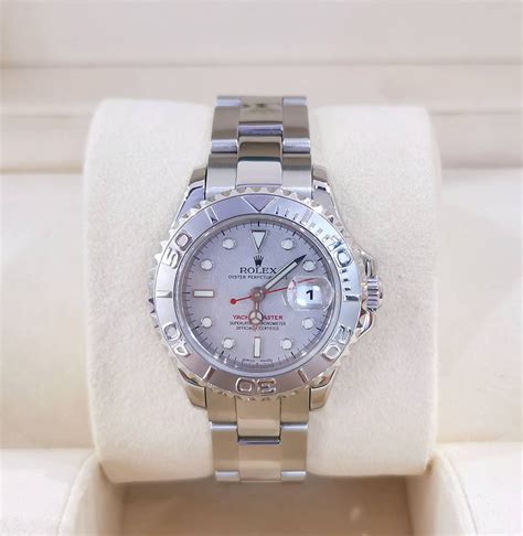 rolex yacht master lady pantip|สนใจจะซื้อ Rolex แค่ตัวเดียว. รุ่นไหนมีอนาคต ราคาไปไกลกว่ากัน.